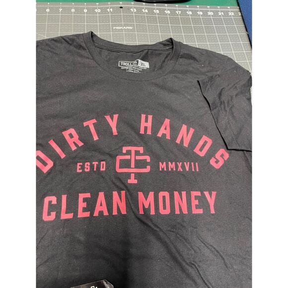 Troll Co. DHCM Dirty Hands Clean Money Classic Black T-Shirt Size XLarge NWT - Picture 3 of 5